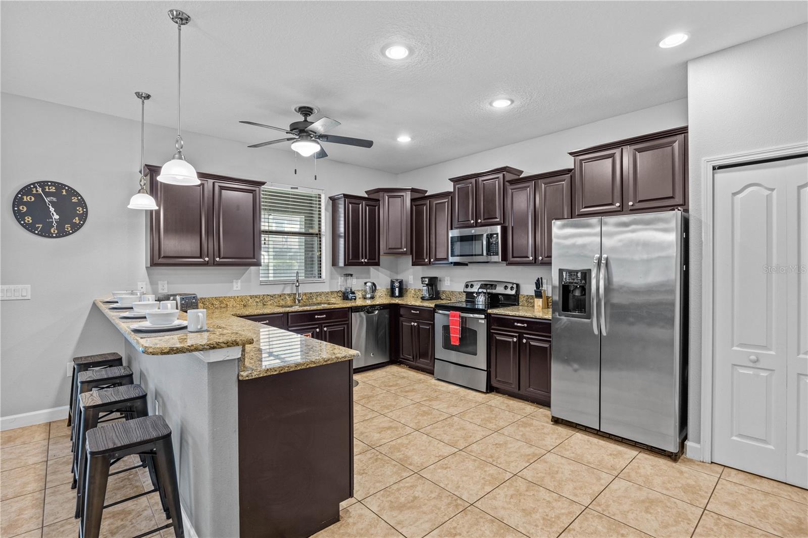 Image 13 of 54 For 9117 El Caro Lane