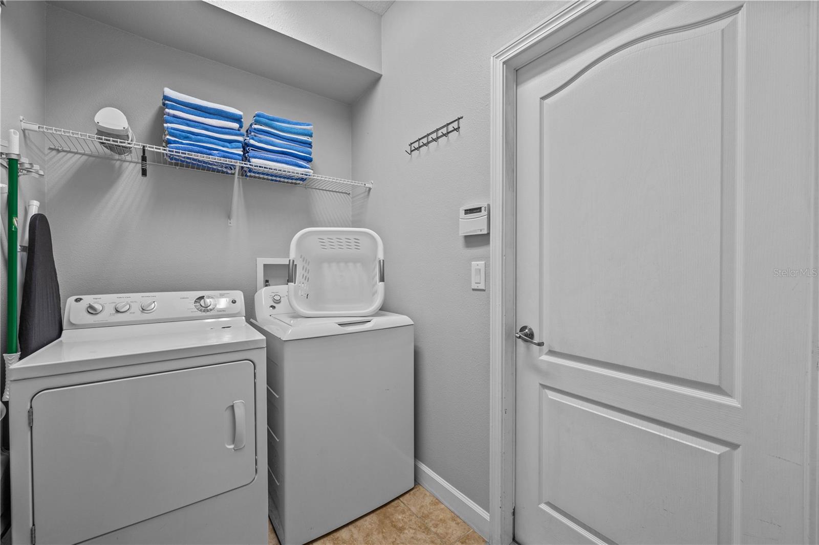 Image 42 of 54 For 9117 El Caro Lane