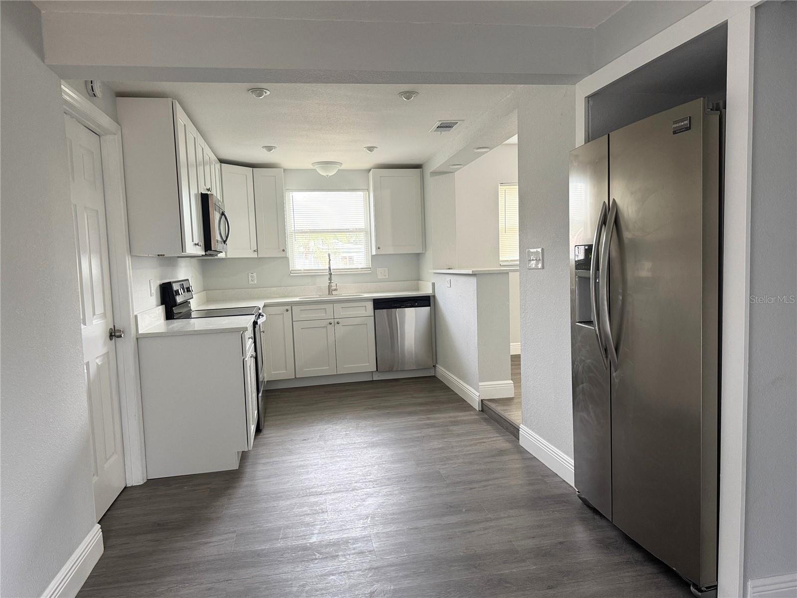 Image 6 of 14 For 5828 Bamboo Drive