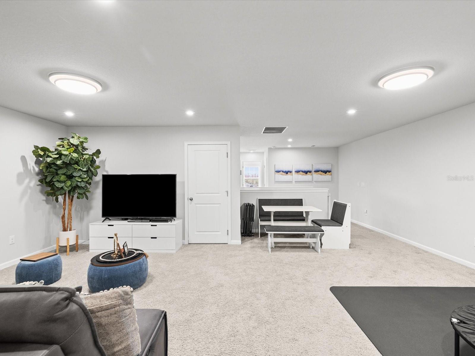 Image 33 of 100 For 19421 Blue Pond Drive