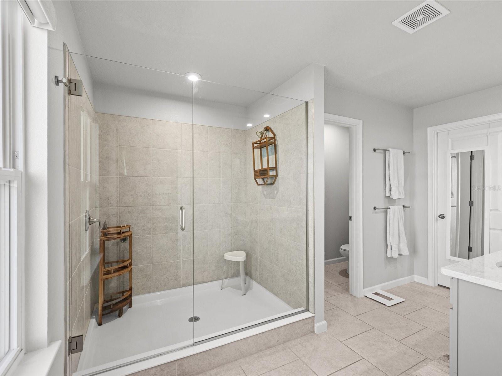 Image 38 of 100 For 19421 Blue Pond Drive