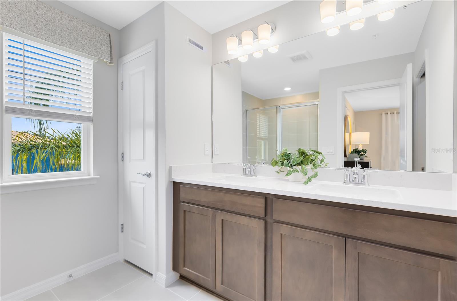 Image 17 of 26 For 3255 Canyon Bay Point