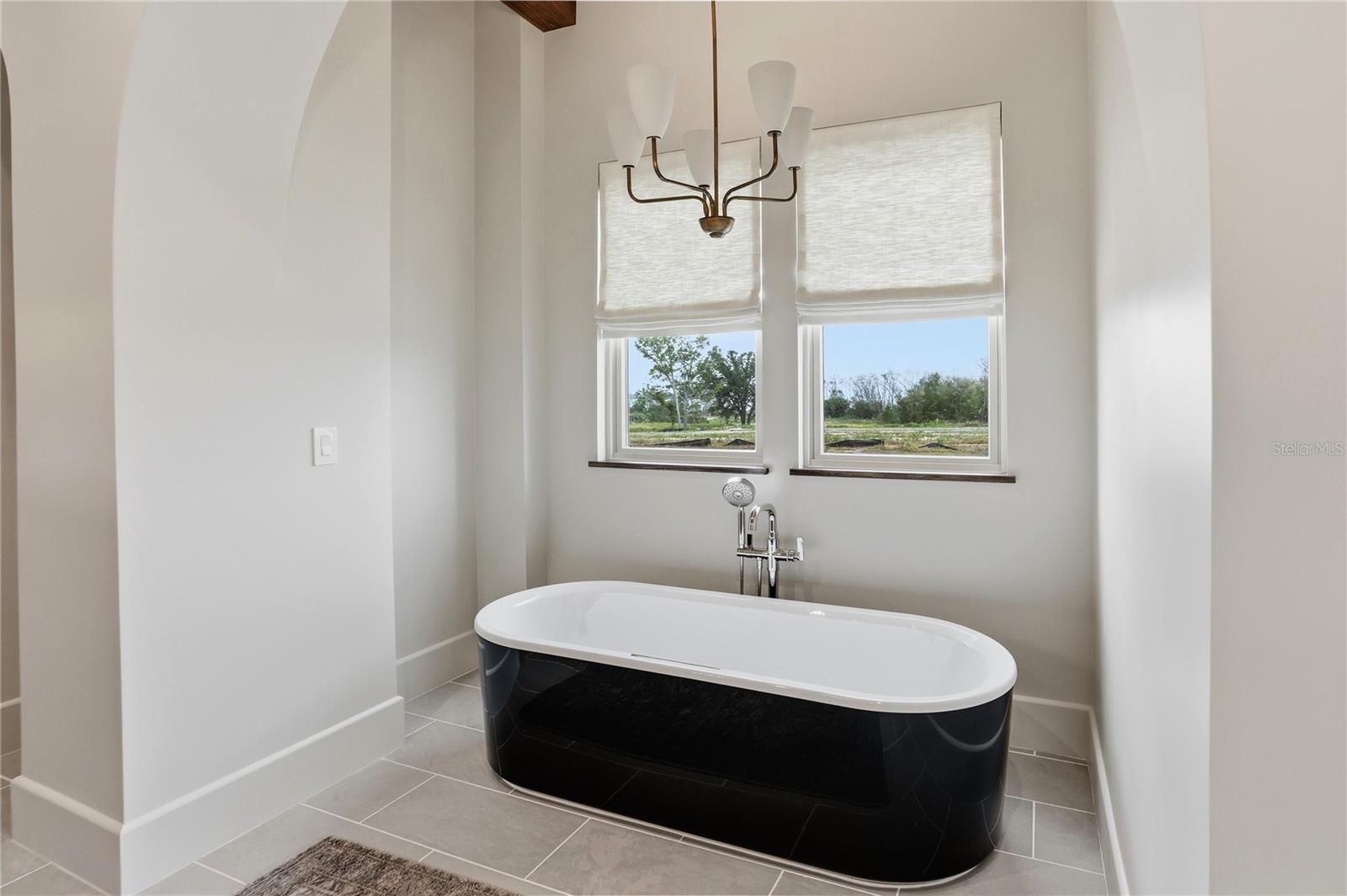 Image 34 of 79 For 510 Briley Avenue