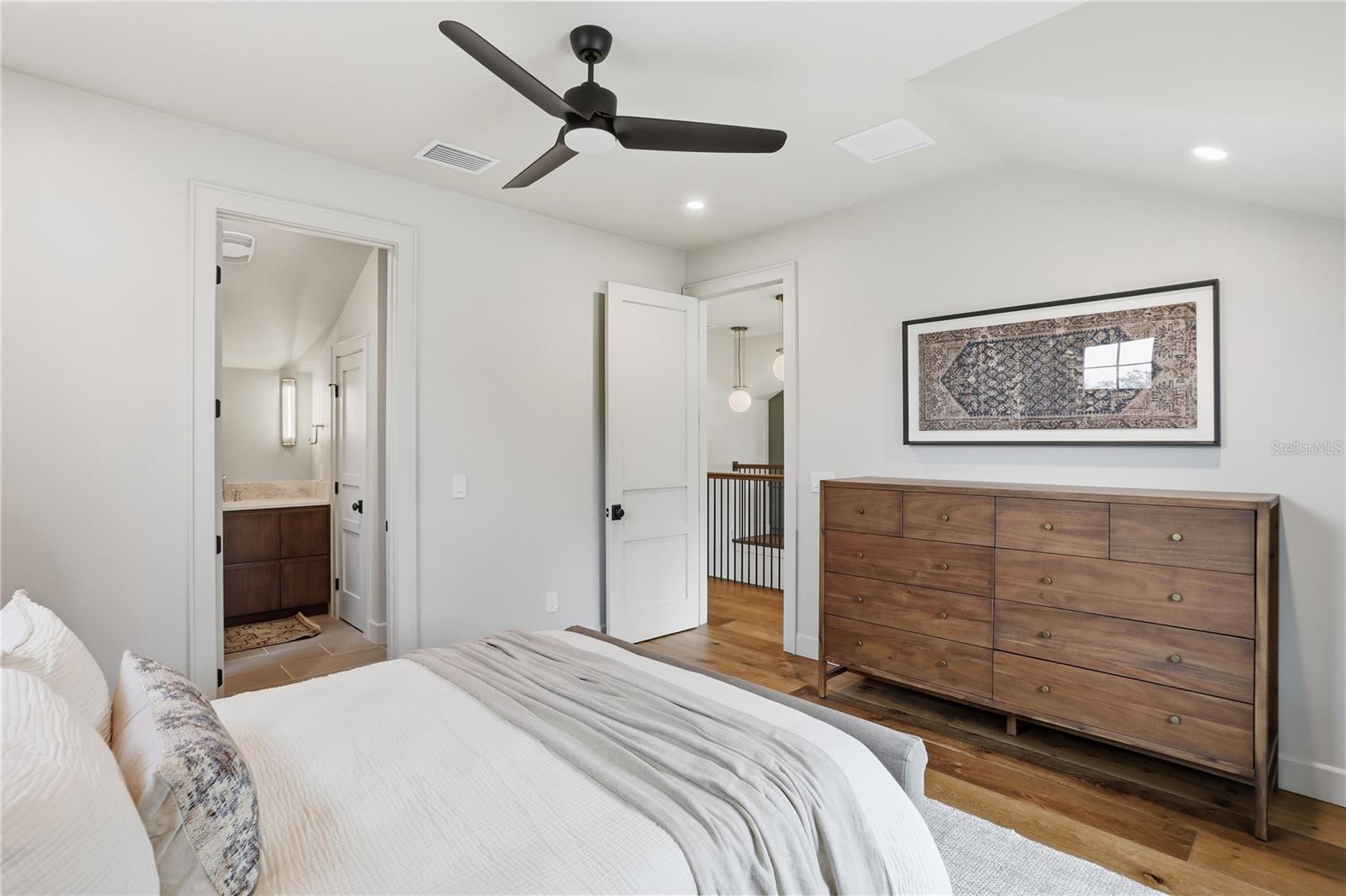 Image 45 of 79 For 510 Briley Avenue