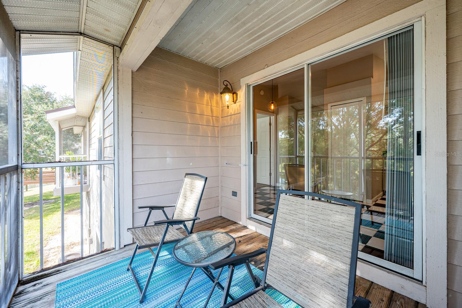 Image 20 of 27 For 120 Reserve Circle 208