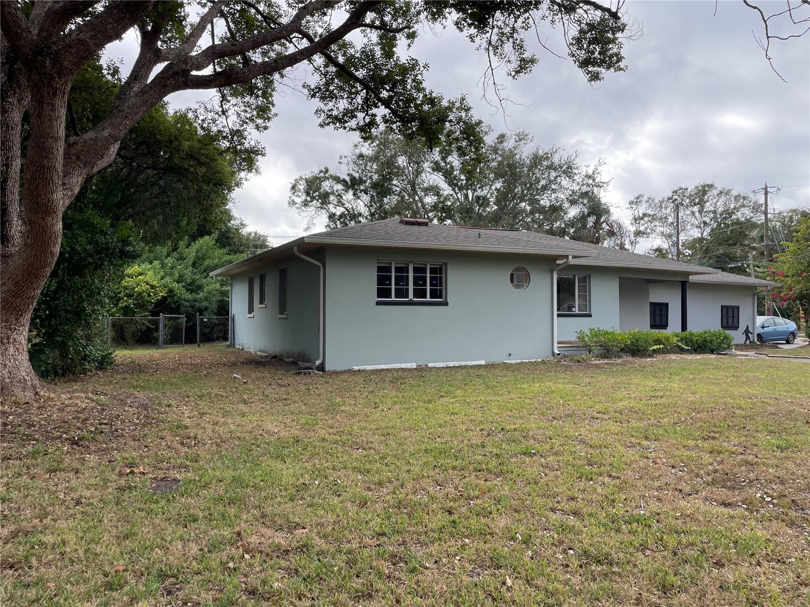 Image 4 of 15 For 1401 Hibiscus Street