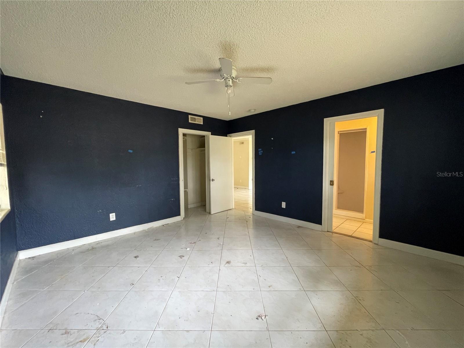 Image 9 of 15 For 1401 Hibiscus Street