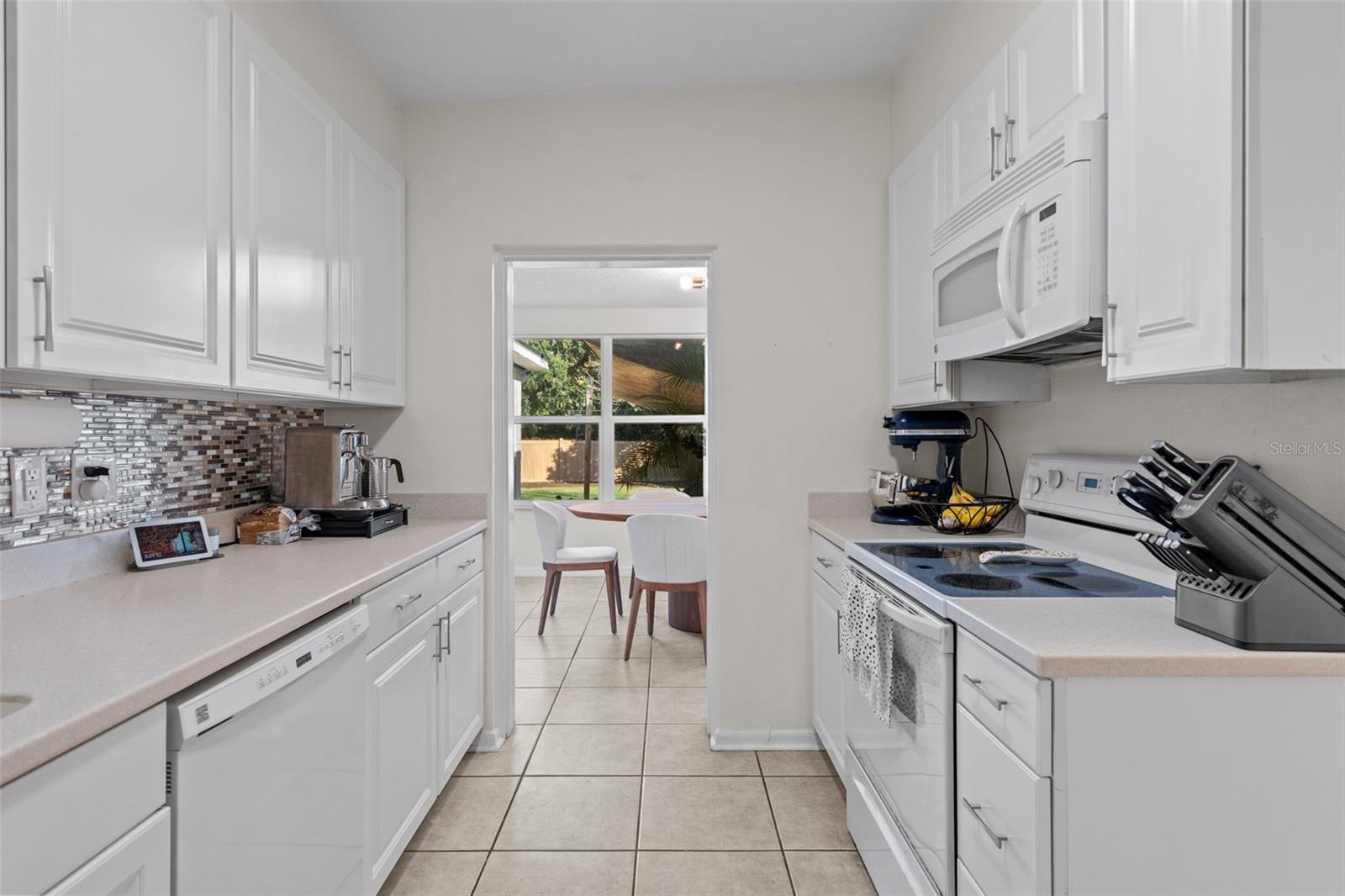 Image 19 of 43 For 4615 Fern Creek Avenue