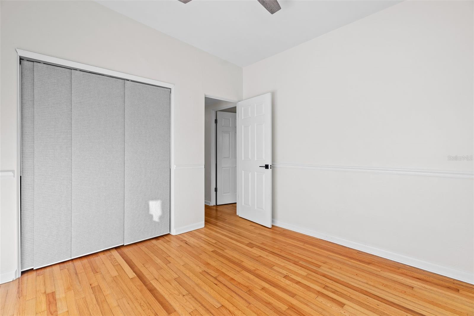 Image 24 of 43 For 4615 Fern Creek Avenue