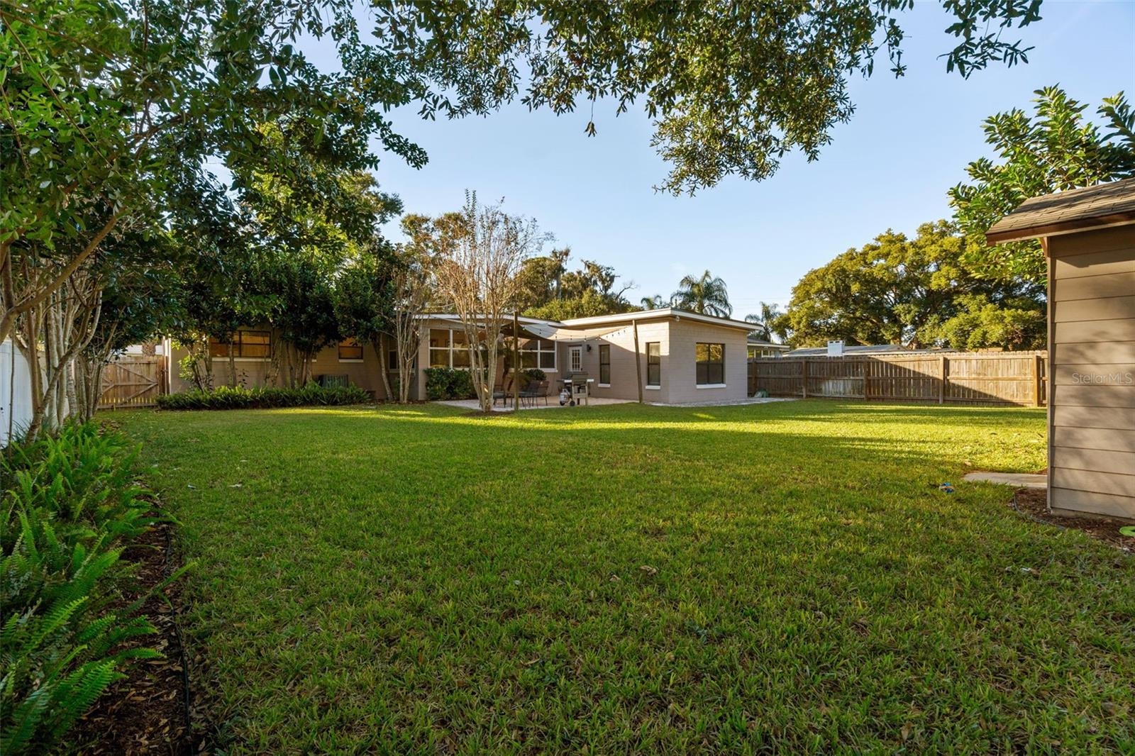 Image 38 of 43 For 4615 Fern Creek Avenue