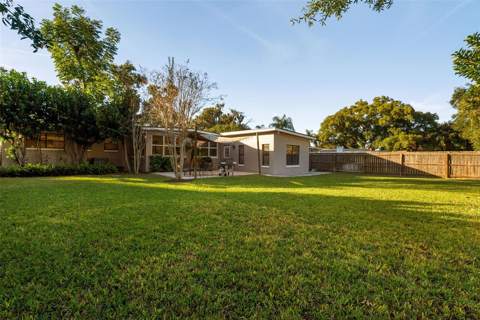 Image 39 of 43 For 4615 Fern Creek Avenue