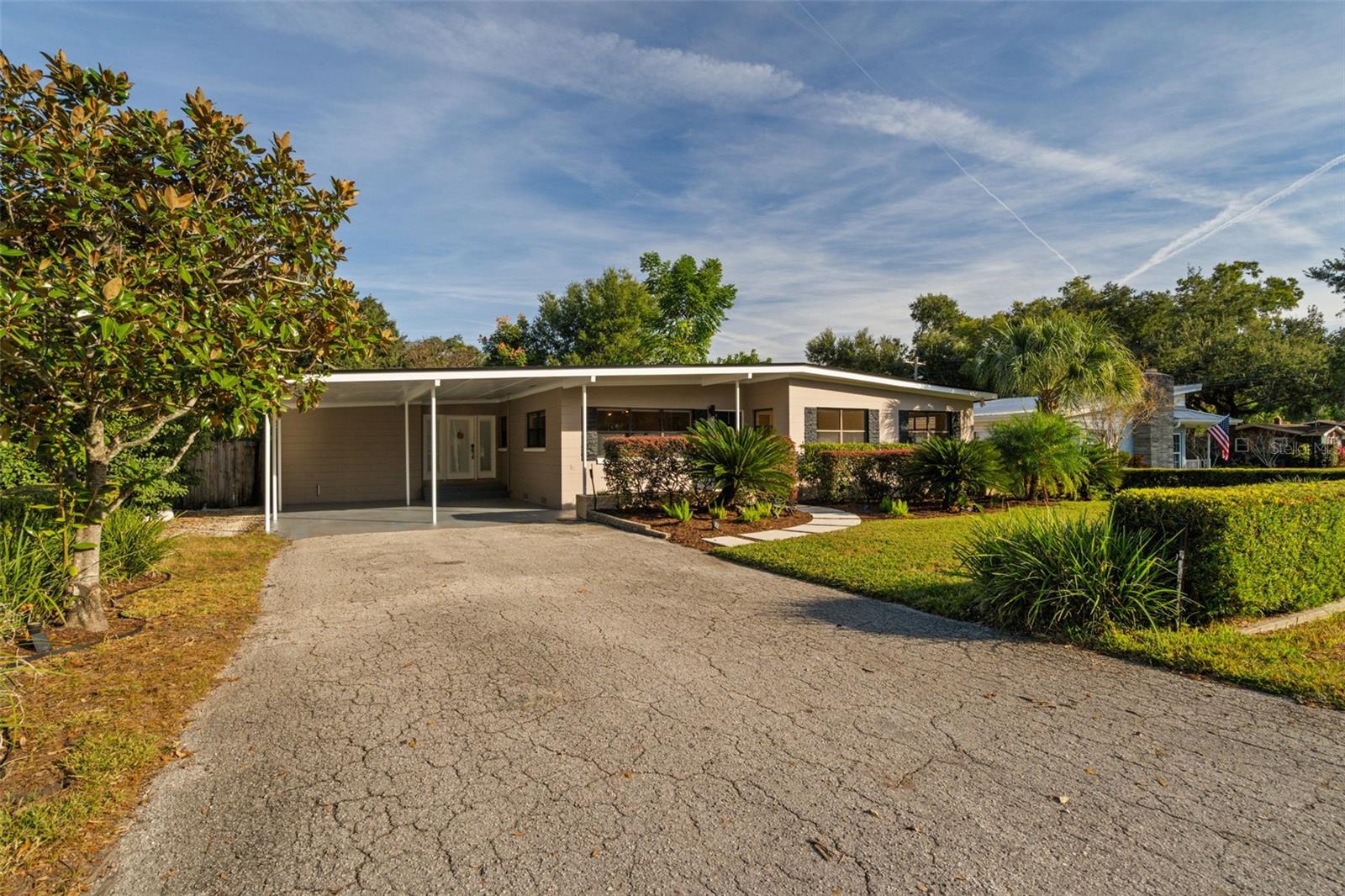 Image 4 of 43 For 4615 Fern Creek Avenue