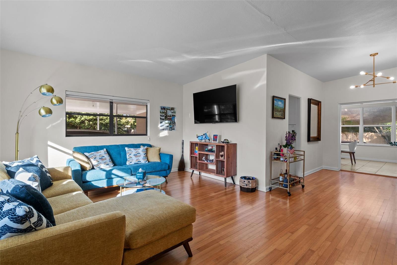 Image 8 of 43 For 4615 Fern Creek Avenue