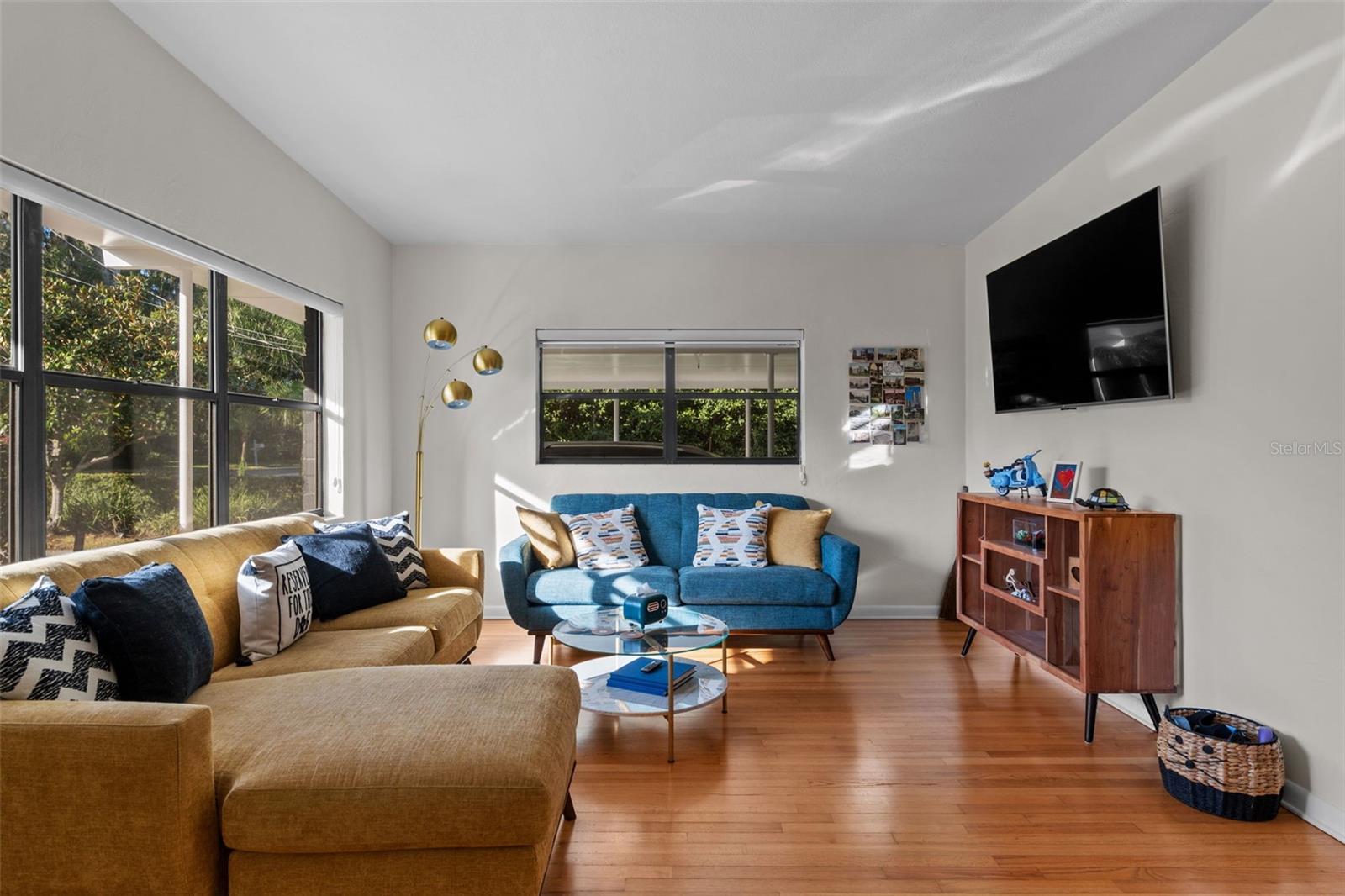 Image 9 of 43 For 4615 Fern Creek Avenue