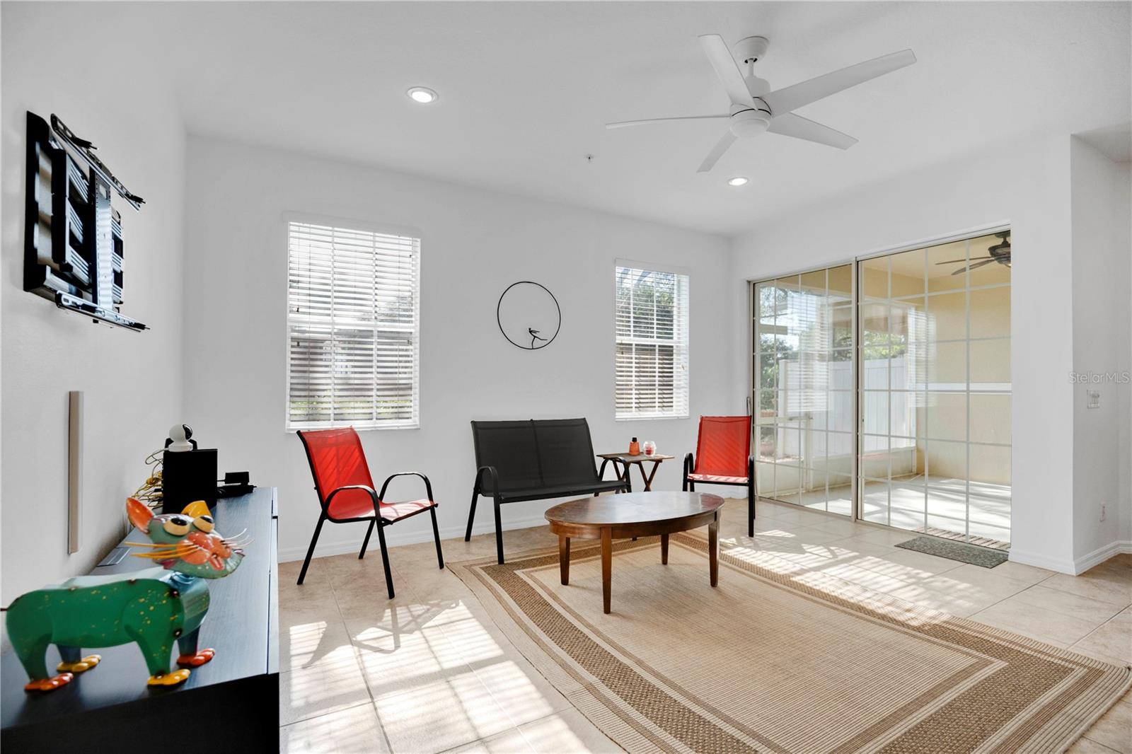 Image 12 of 39 For 419 Harbor Winds Court