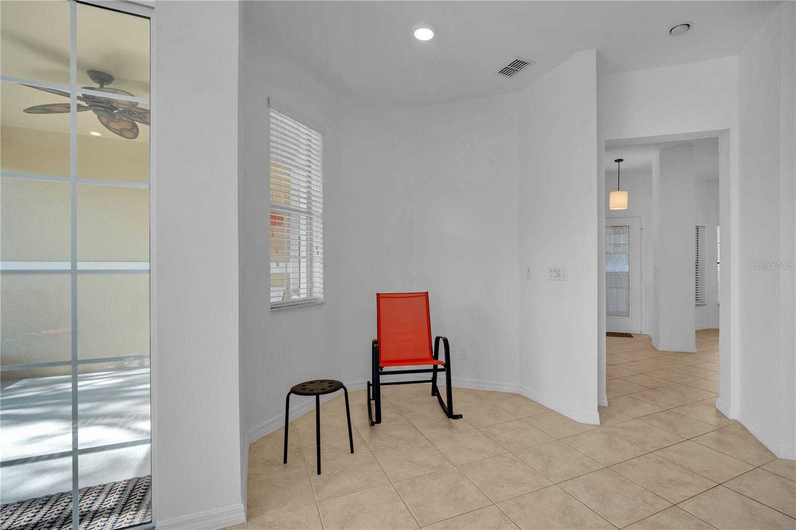 Image 15 of 39 For 419 Harbor Winds Court