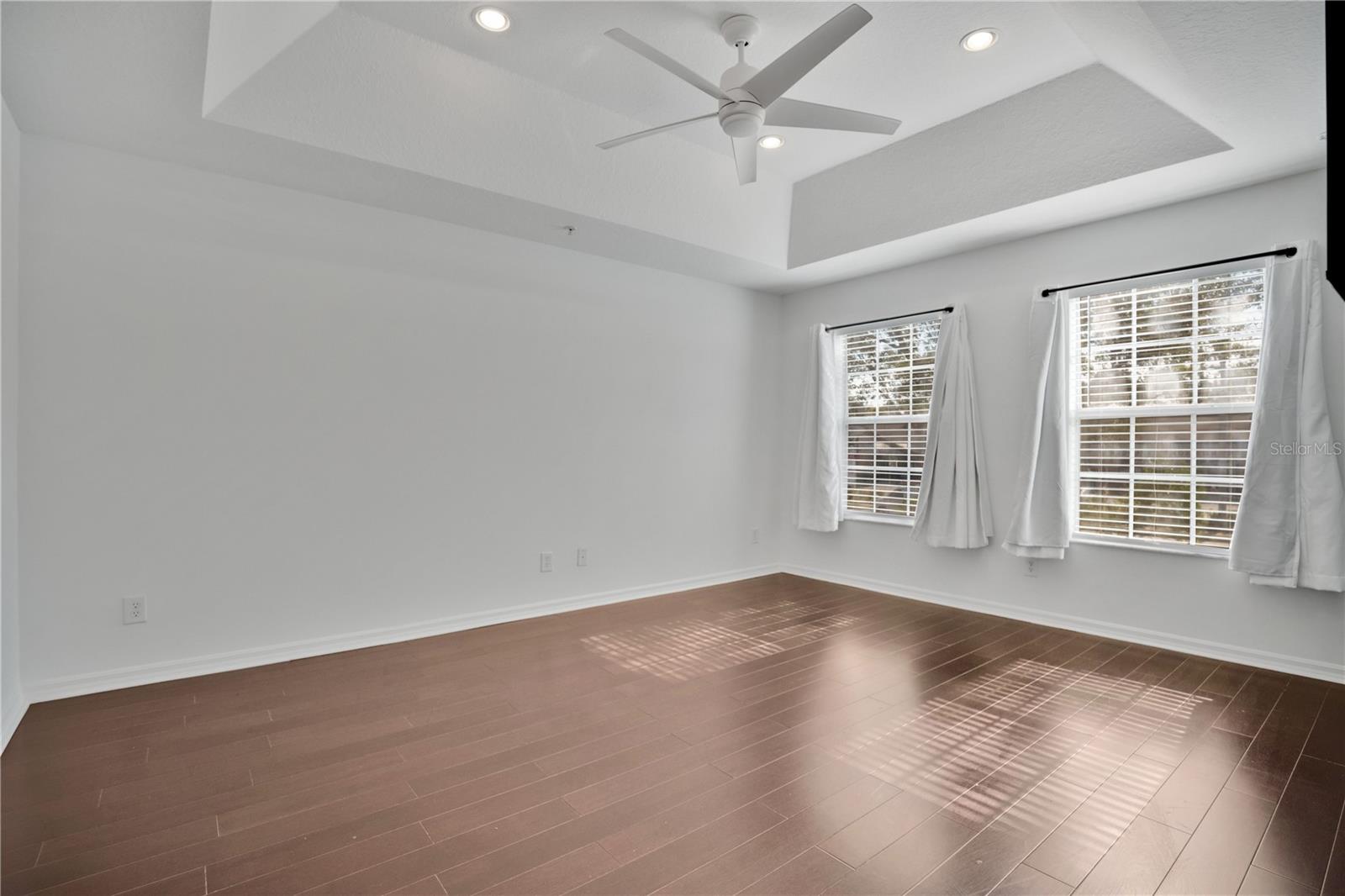 Image 16 of 39 For 419 Harbor Winds Court