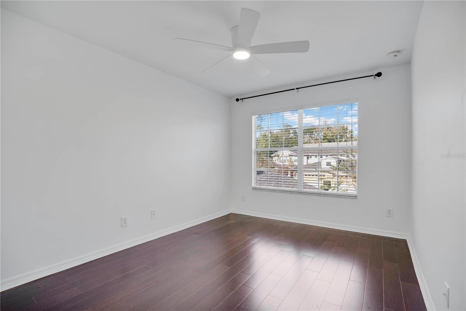 Image 26 of 39 For 419 Harbor Winds Court