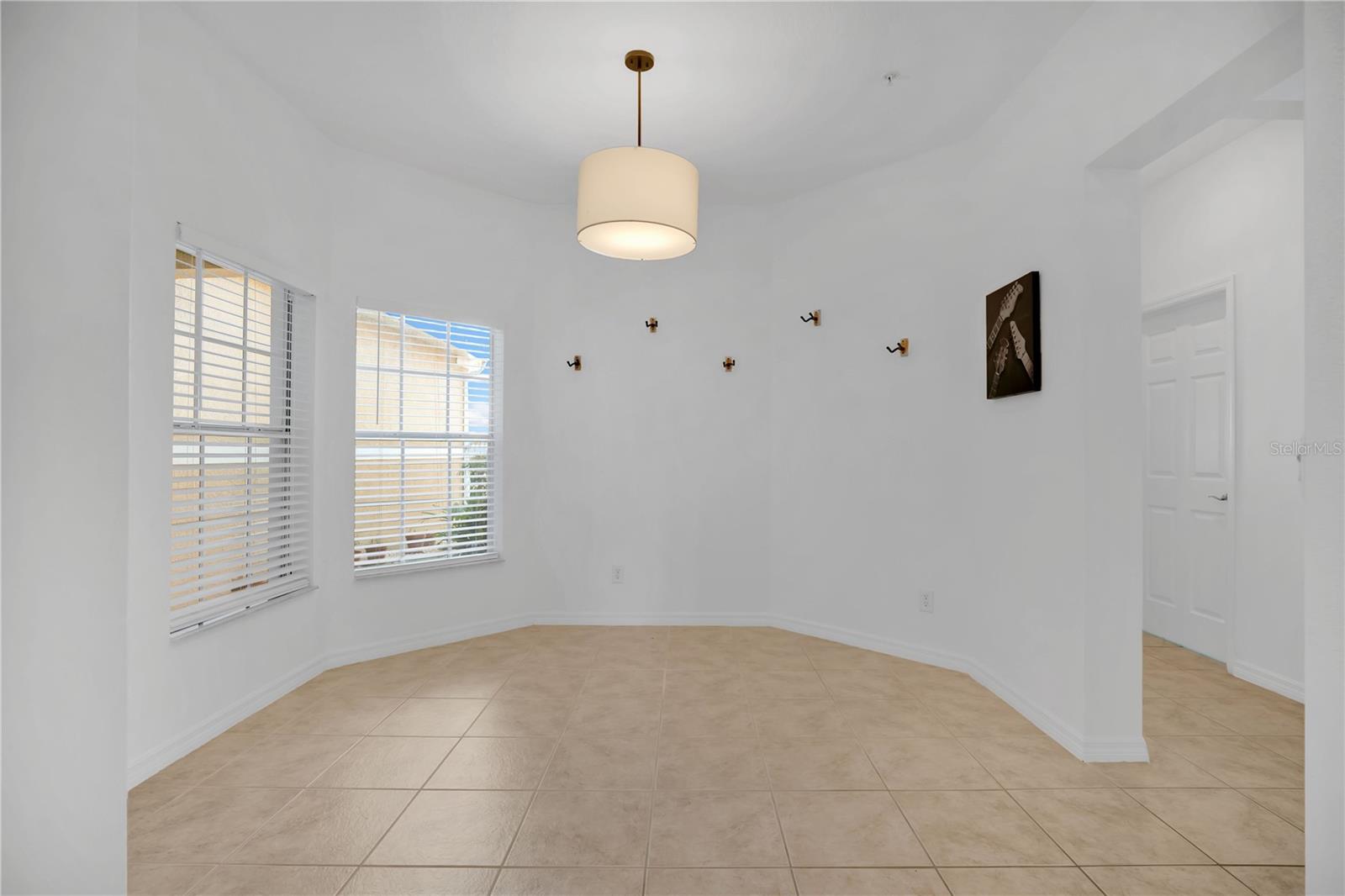 Image 4 of 39 For 419 Harbor Winds Court