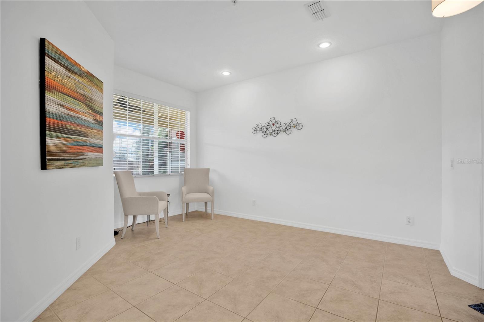 Image 5 of 39 For 419 Harbor Winds Court