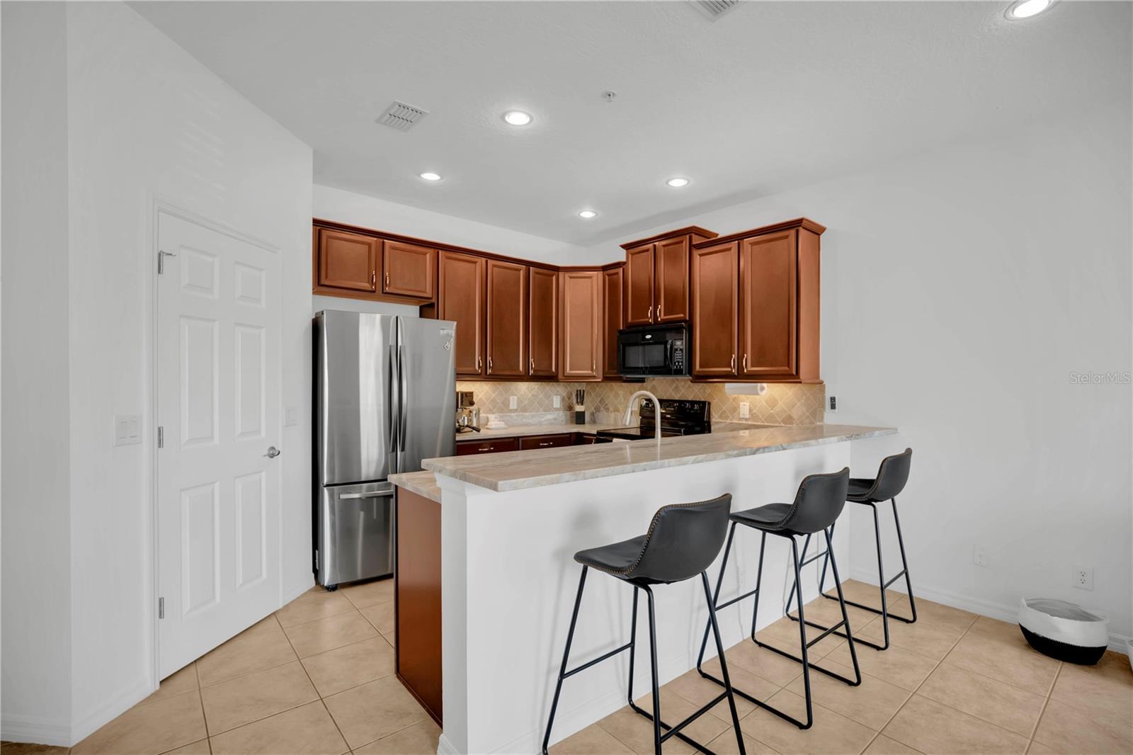 Image 9 of 39 For 419 Harbor Winds Court