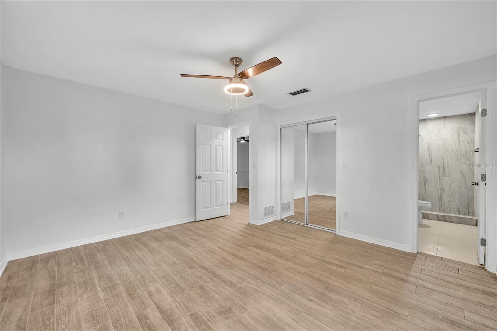 Image 19 of 33 For 1240 Voorhis Avenue