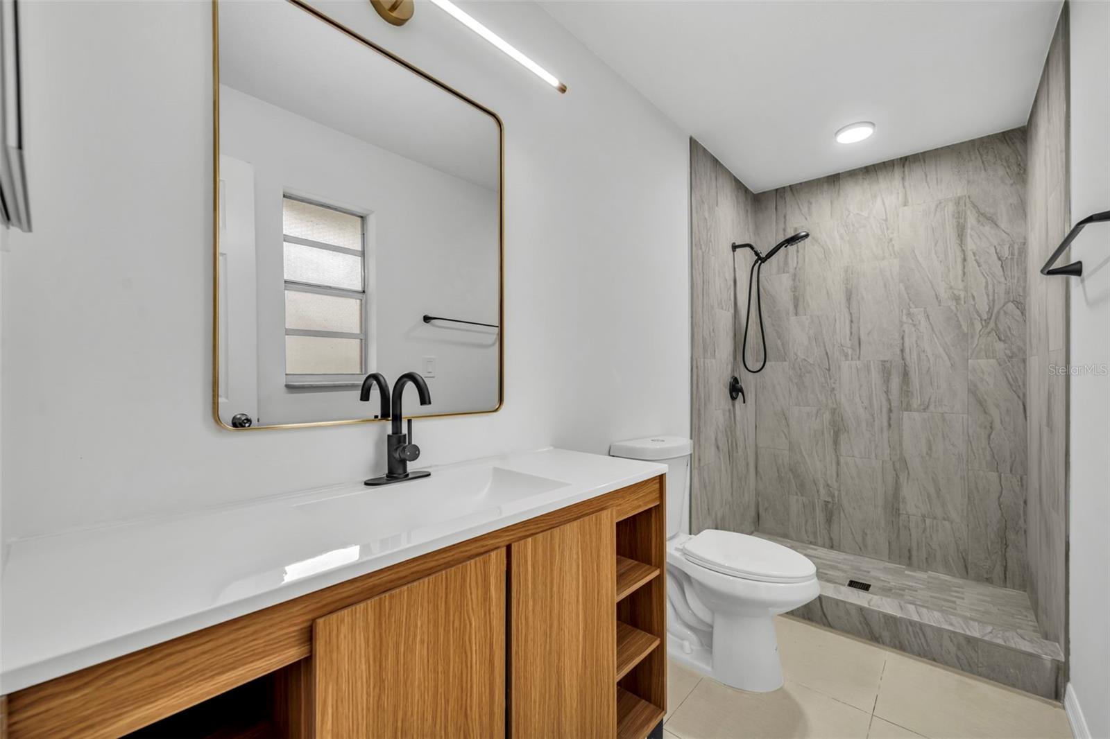 Image 20 of 33 For 1240 Voorhis Avenue