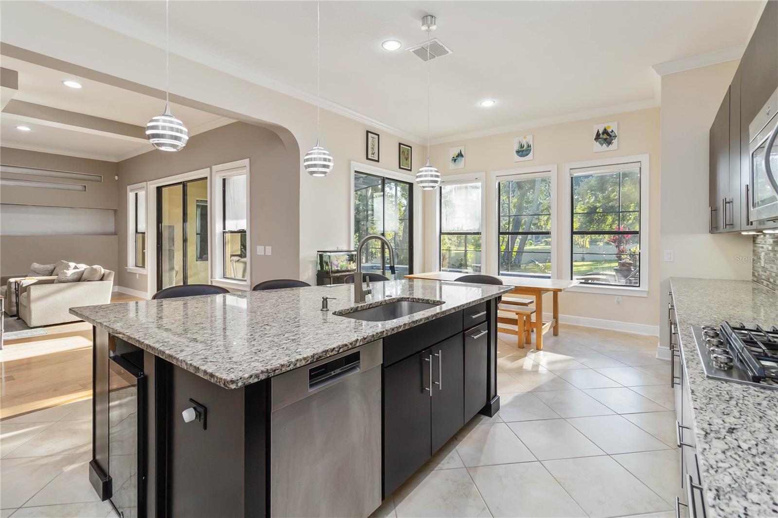 Image 10 of 40 For 1260 Arden Oaks Drive