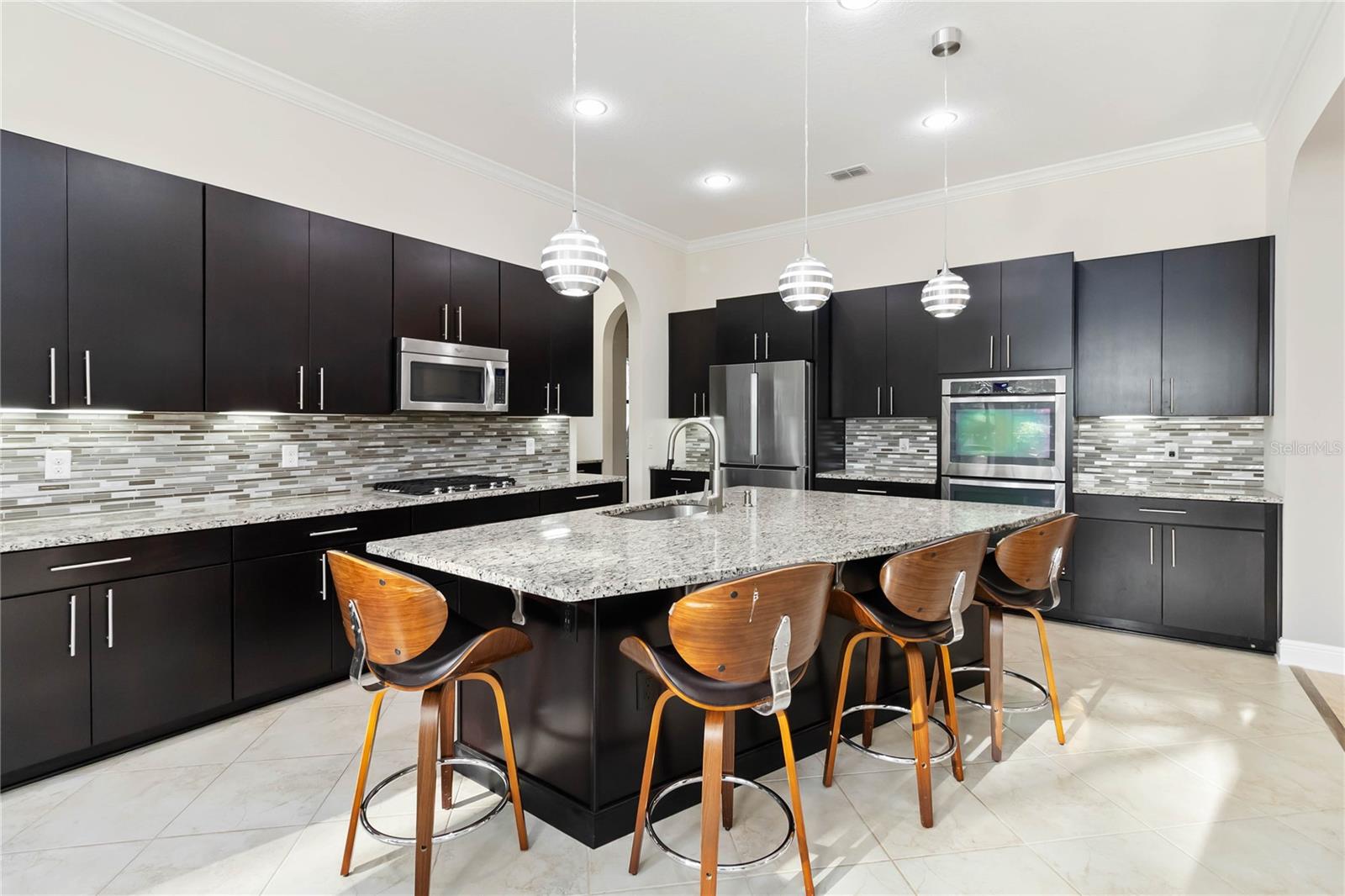 Image 11 of 40 For 1260 Arden Oaks Drive