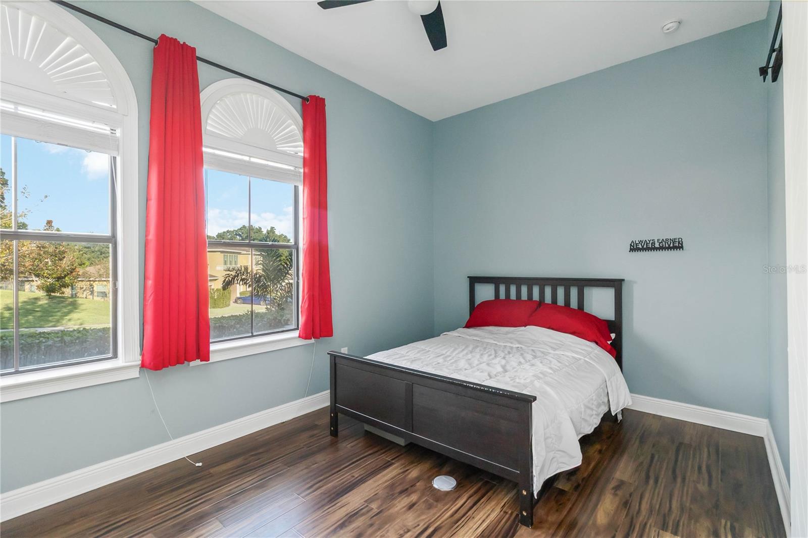 Image 19 of 40 For 1260 Arden Oaks Drive