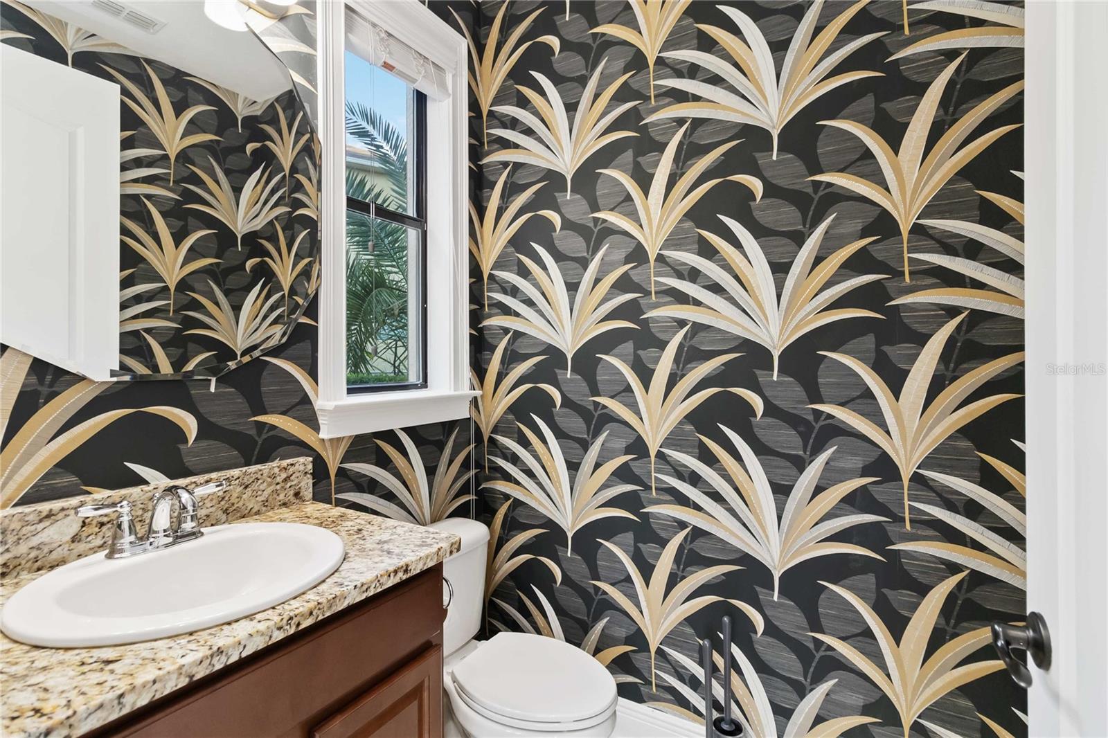 Image 25 of 40 For 1260 Arden Oaks Drive