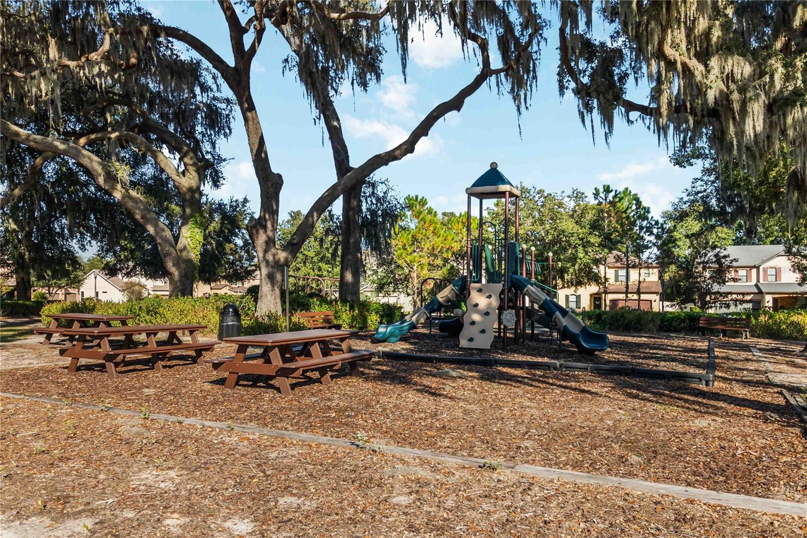 Image 39 of 40 For 1260 Arden Oaks Drive