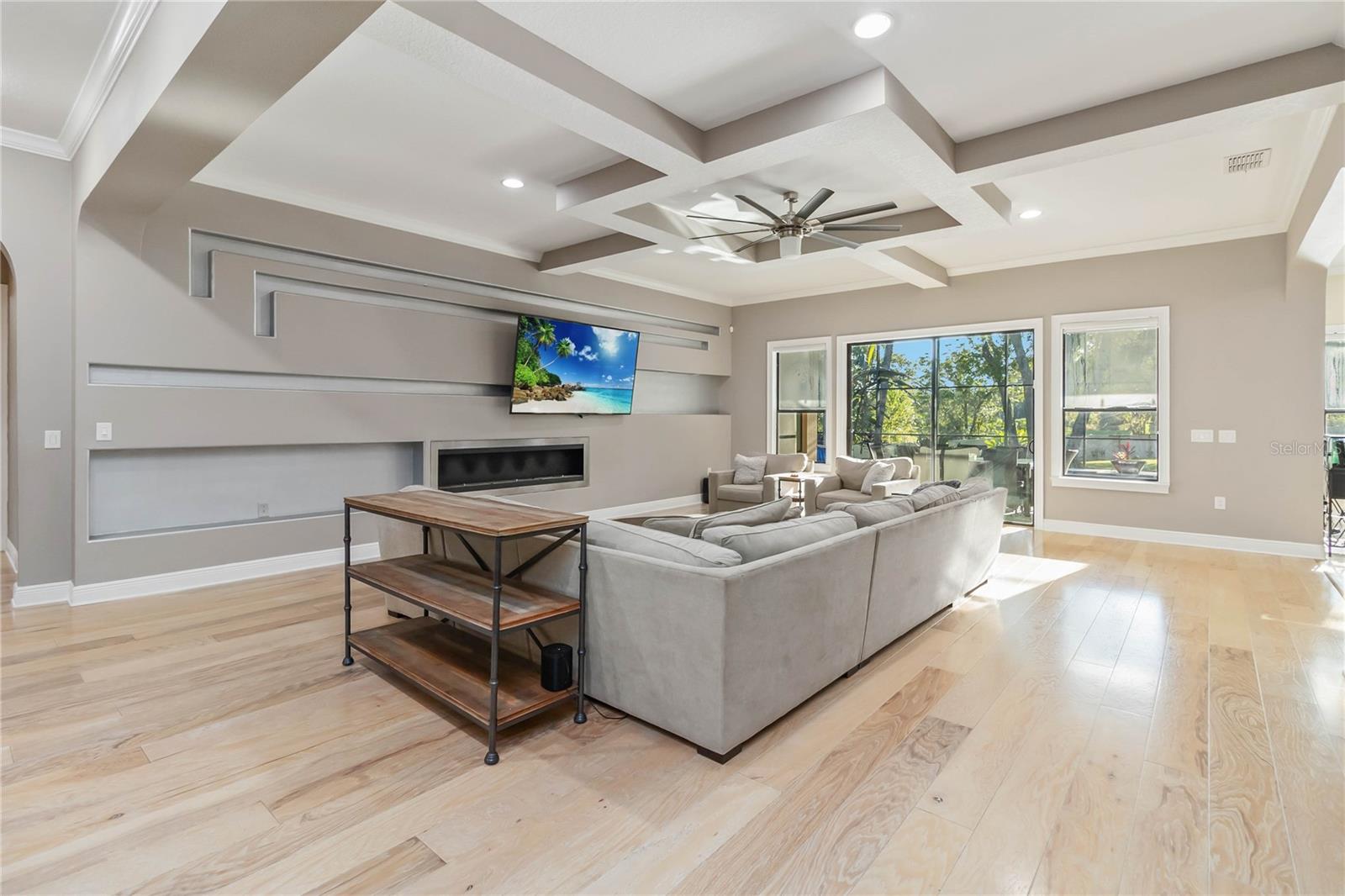 Image 7 of 40 For 1260 Arden Oaks Drive