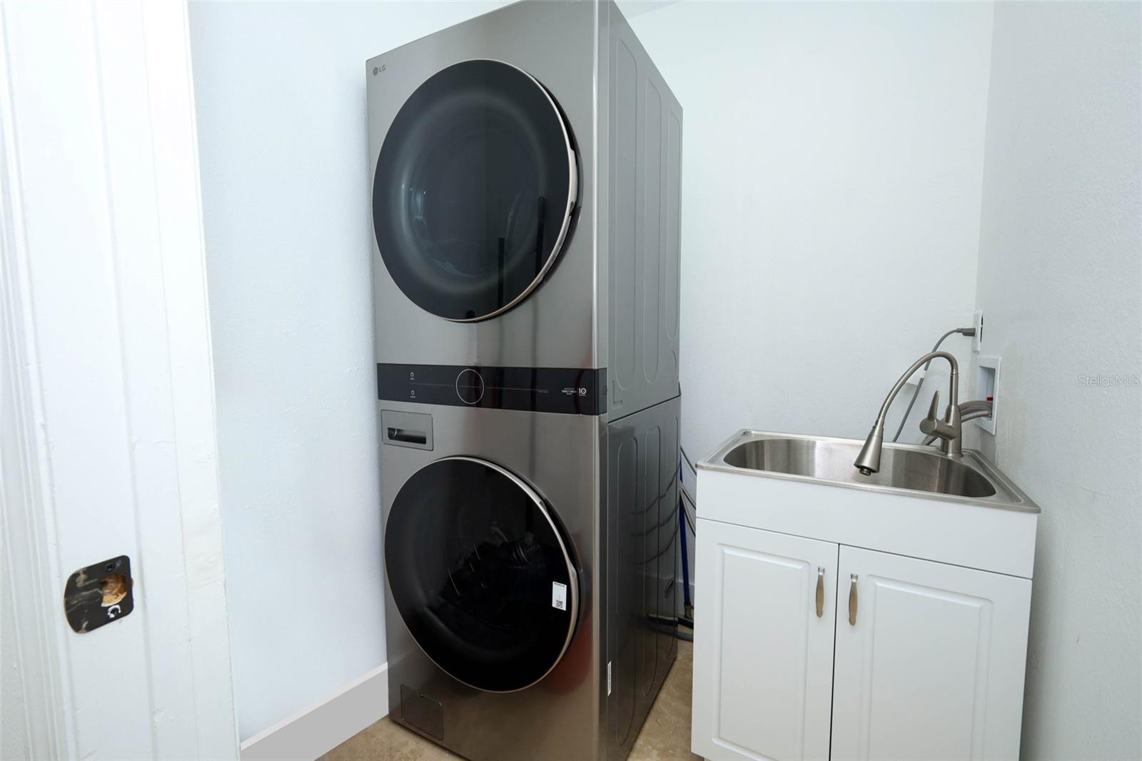 Image 15 of 34 For 7102 Olympia Court 7102