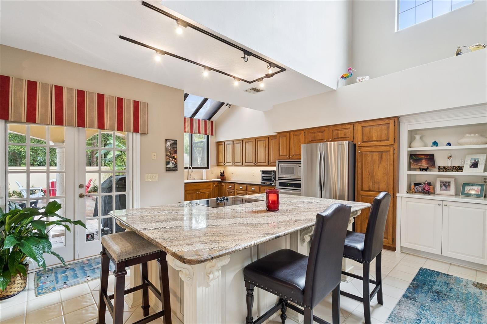 Image 15 of 35 For 2476 Via Genova