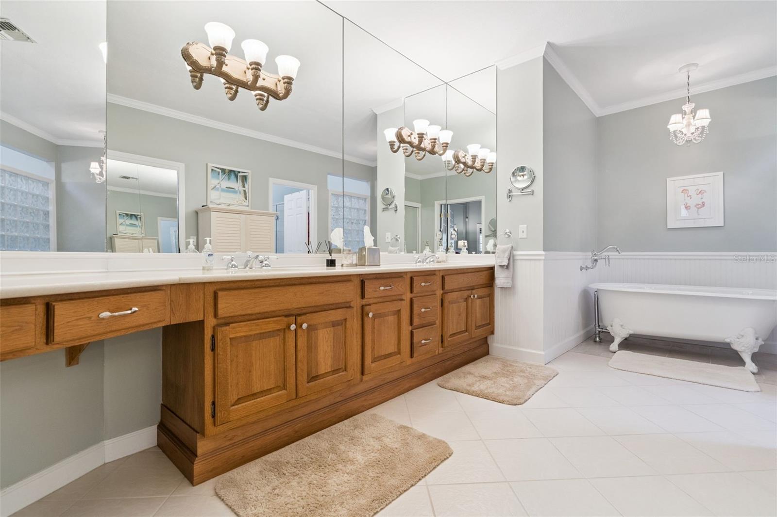 Image 22 of 35 For 2476 Via Genova