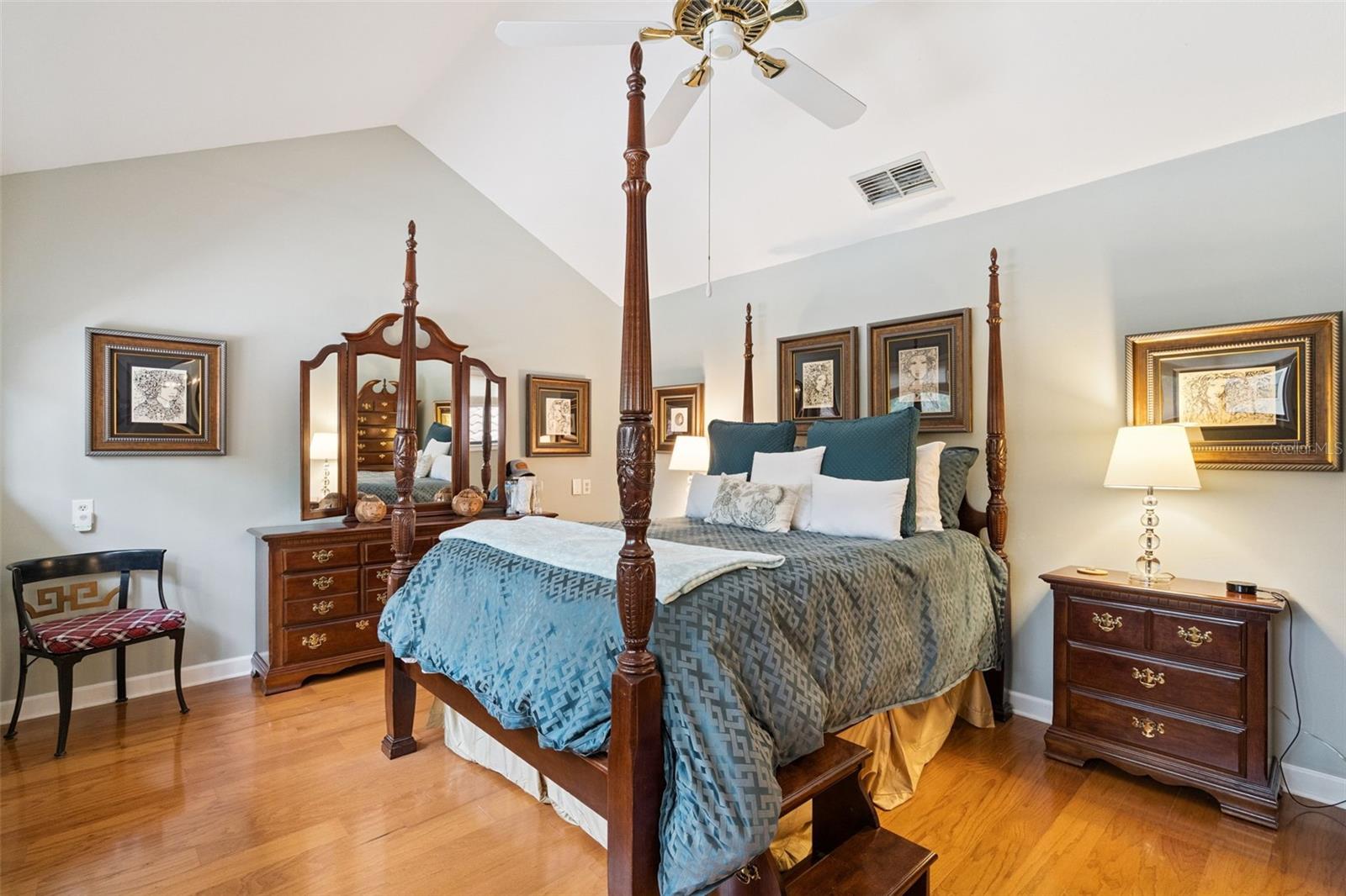 Image 26 of 35 For 2476 Via Genova