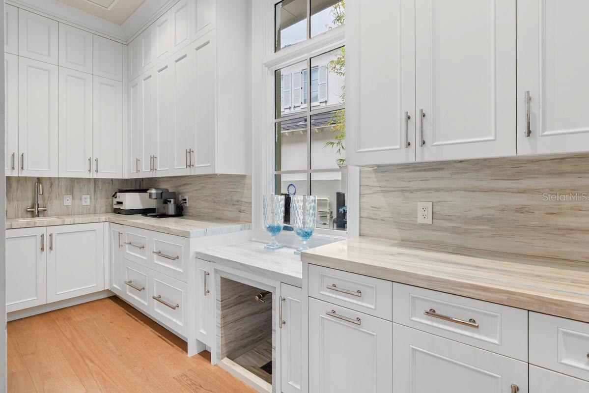 Image 15 of 59 For 10273 Summer Meadow Way