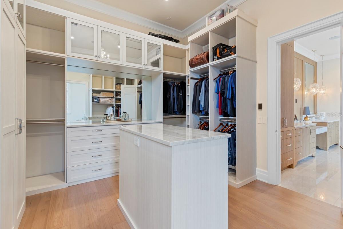 Image 30 of 59 For 10273 Summer Meadow Way