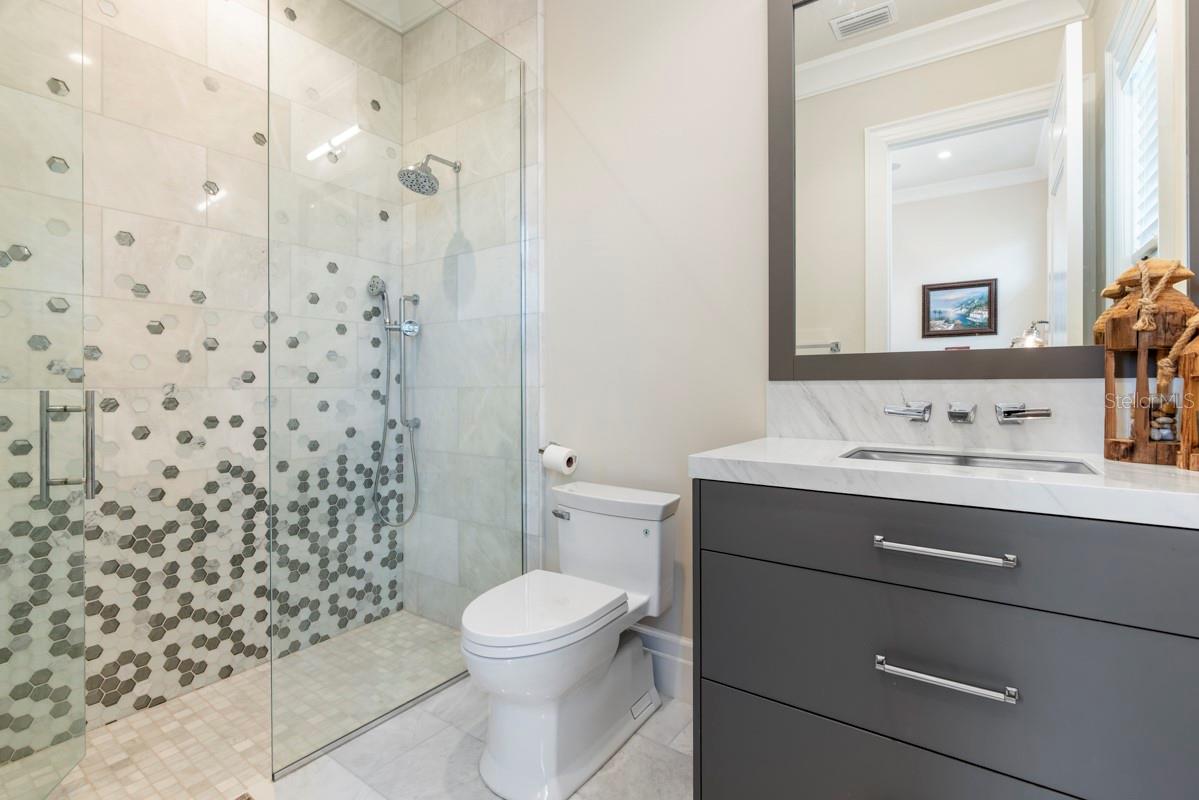 Image 34 of 59 For 10273 Summer Meadow Way