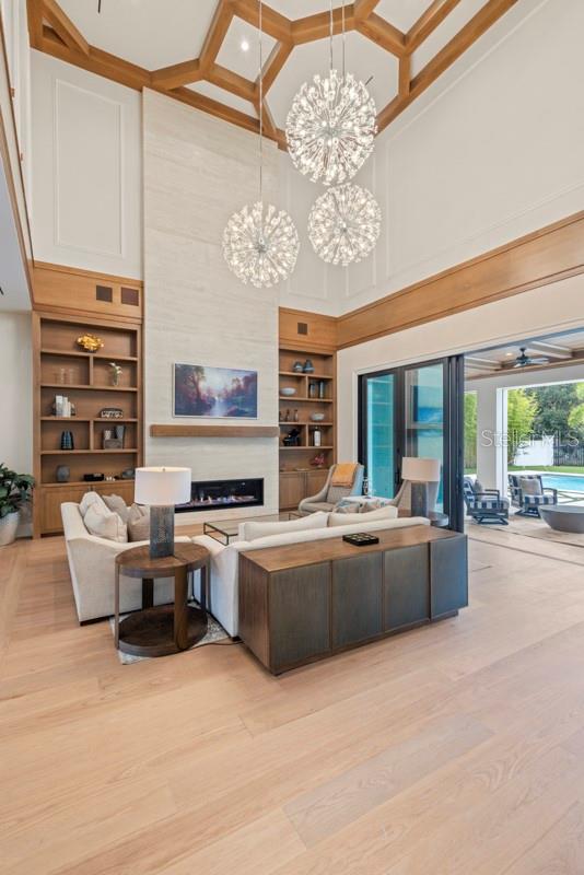 Image 7 of 59 For 10273 Summer Meadow Way