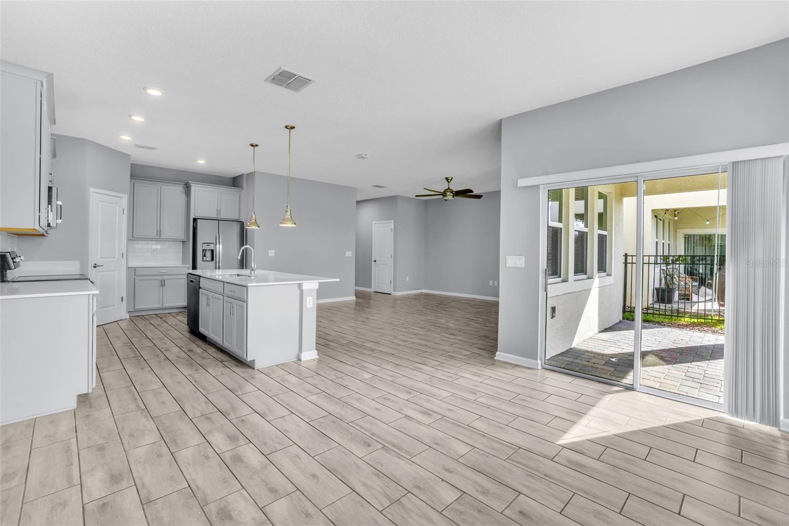 Image 14 of 41 For 1048 Downswing Place