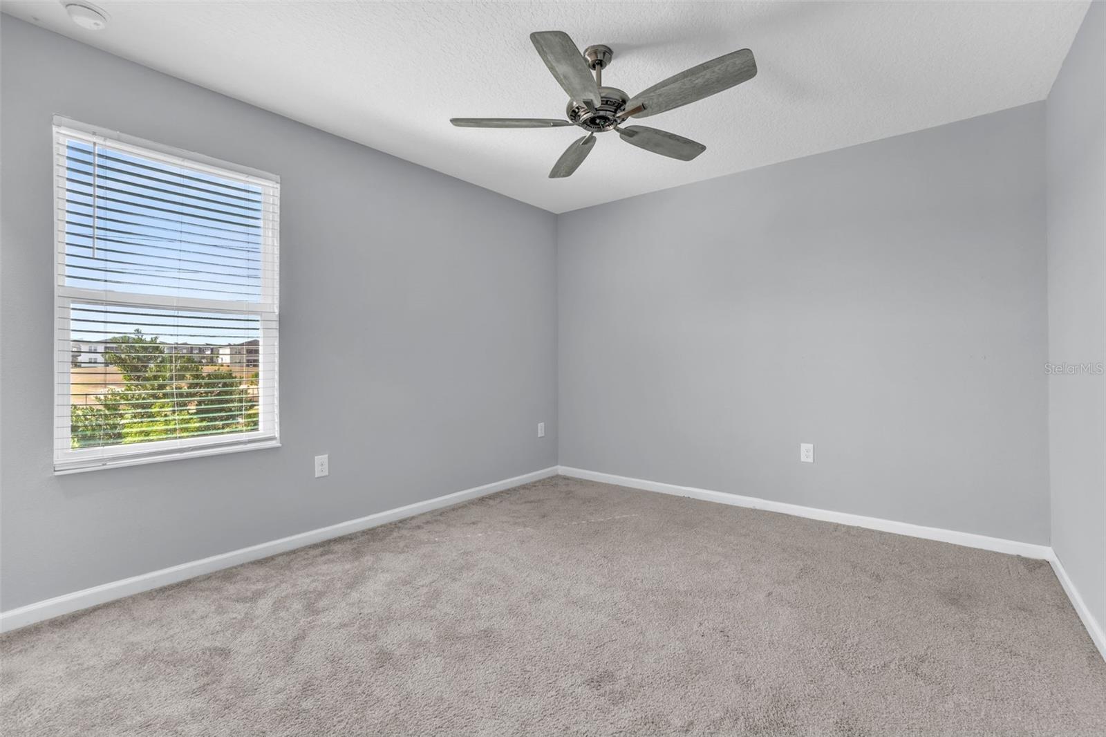 Image 24 of 41 For 1048 Downswing Place