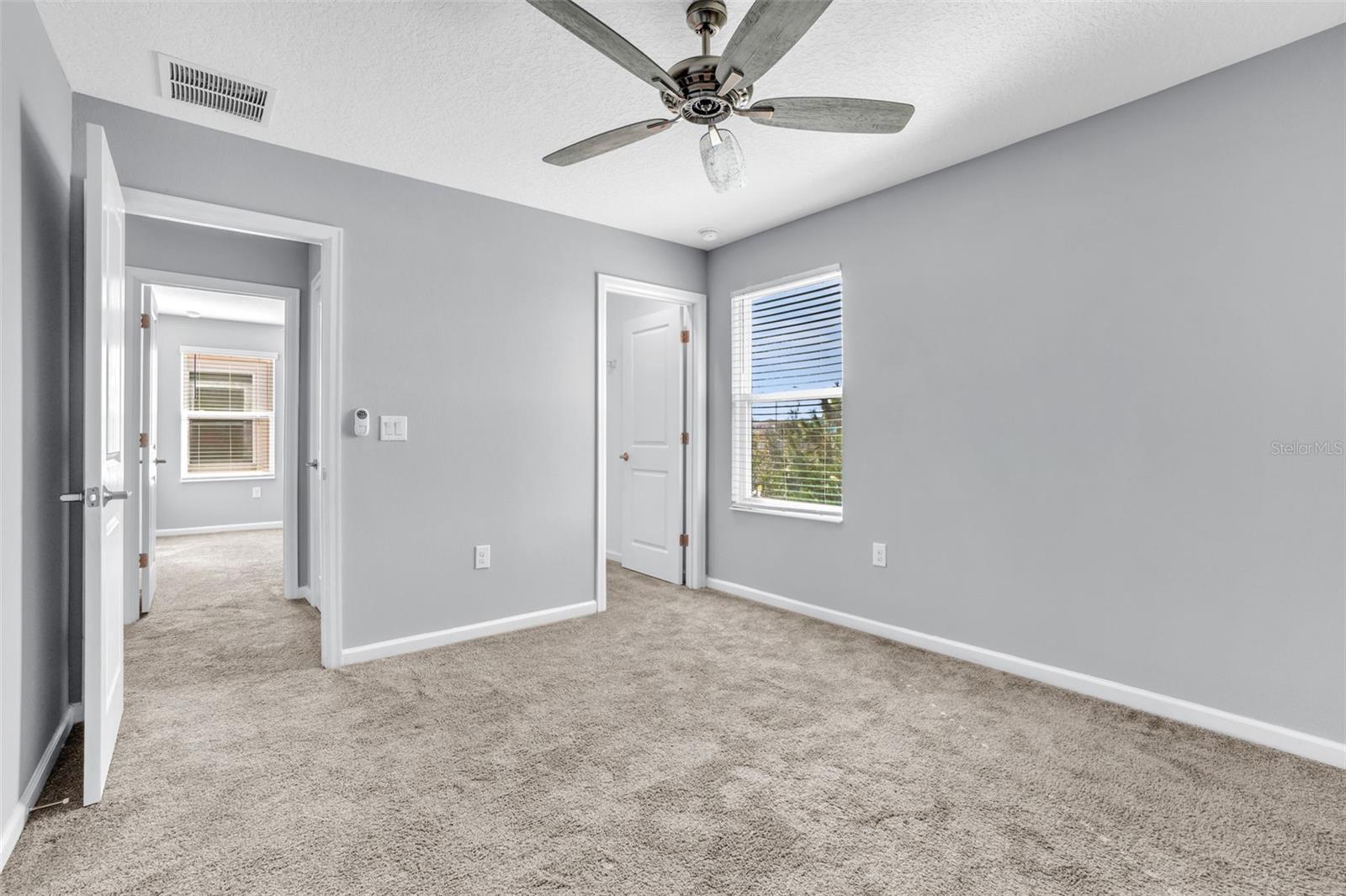 Image 25 of 41 For 1048 Downswing Place