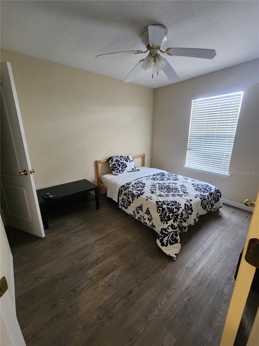 Image 24 of 40 For 13209 Silver Strand Falls Drive