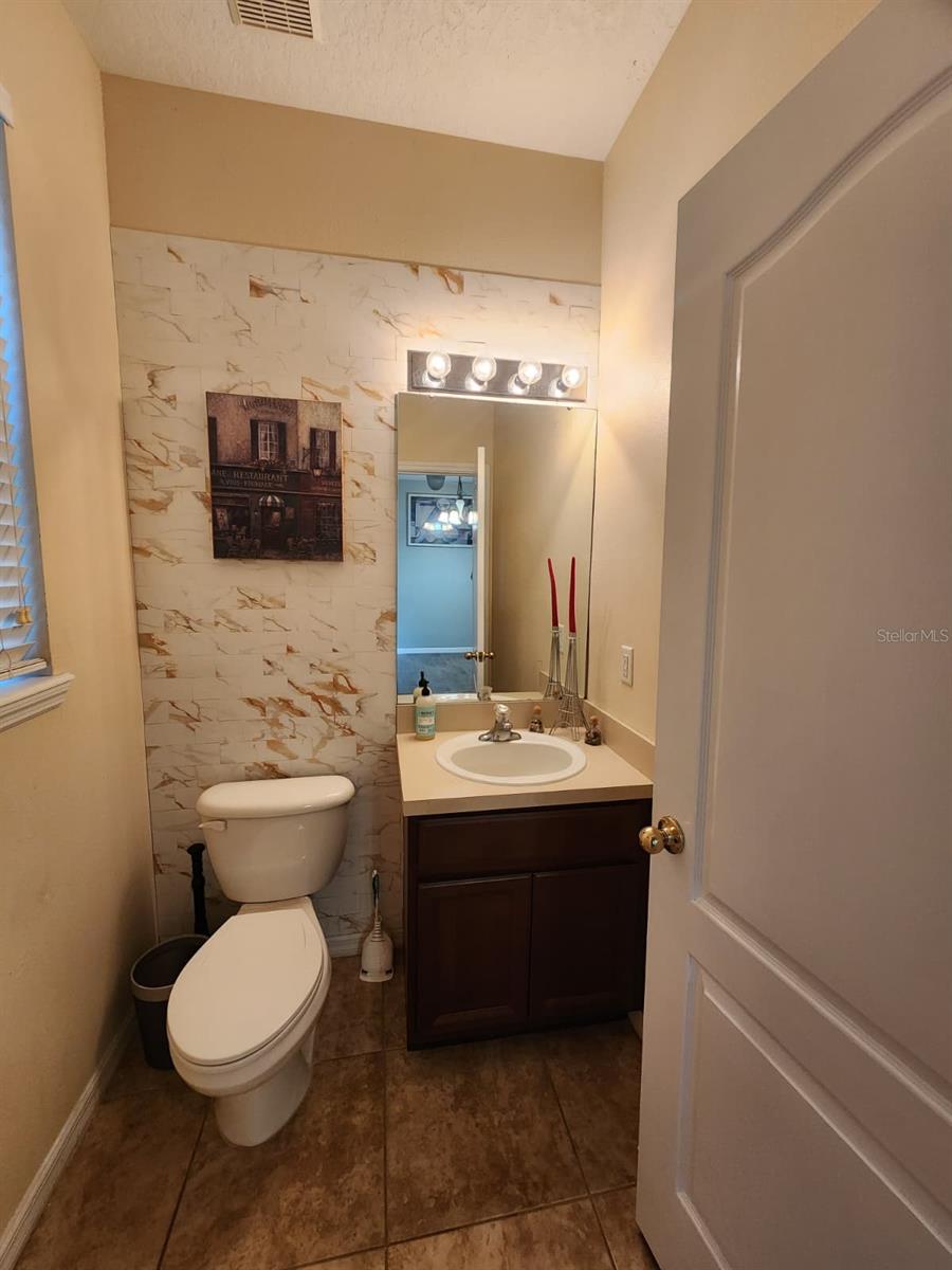 Image 8 of 40 For 13209 Silver Strand Falls Drive