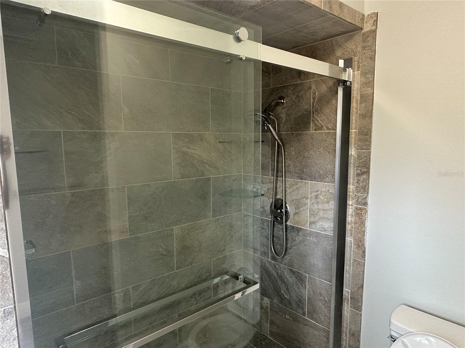 Image 10 of 17 For 4663 Montauk Street