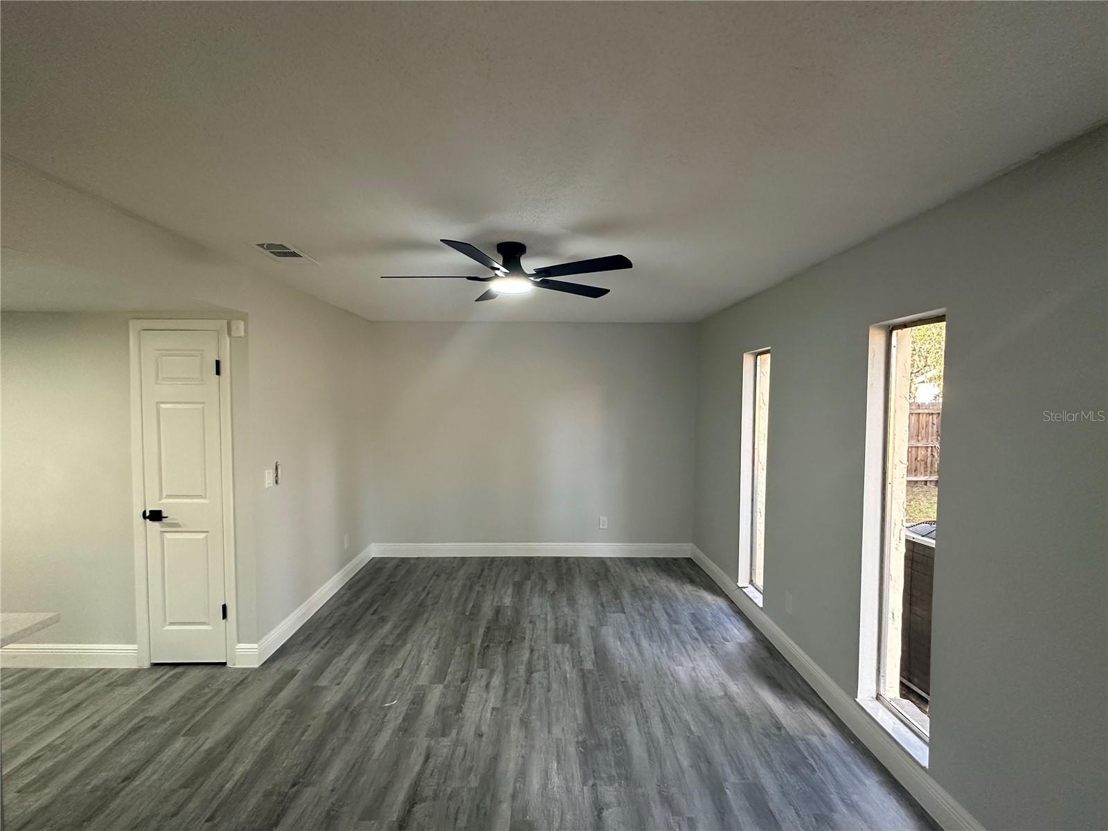 Image 4 of 17 For 4663 Montauk Street