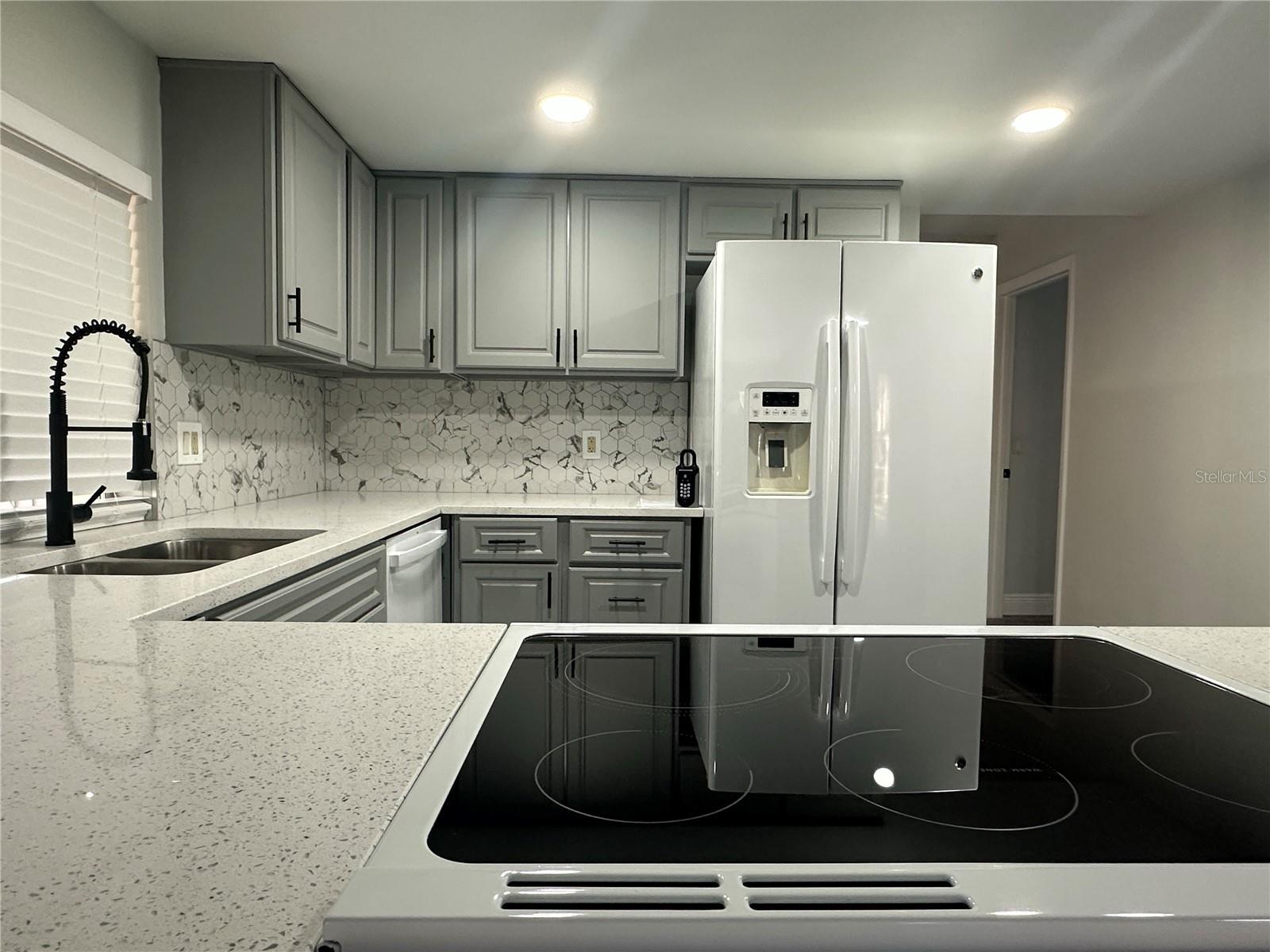 Image 7 of 17 For 4663 Montauk Street