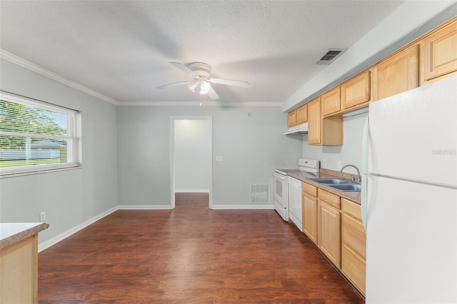 Image 7 of 28 For 1601 Connecticut Avenue